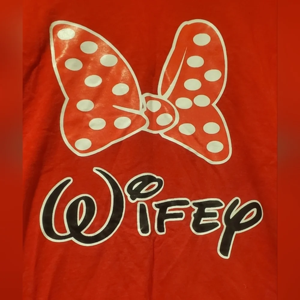Minnie‎ Mouse Wifey large screen print red cotton  ring neck tshirt